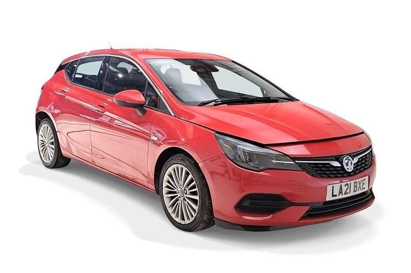 Used Vauxhall Astra Elite 122 HP (89 kW) 2021 Red Hatchback
