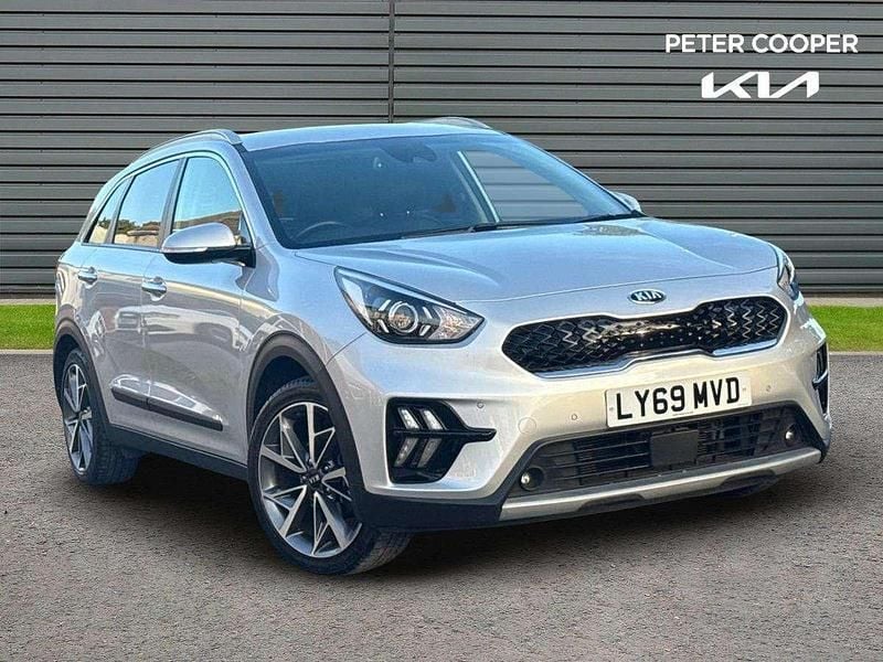 Silver Used 2020 Kia Niro 3 SUV | £16,291 (Fair price) - Image 1/4