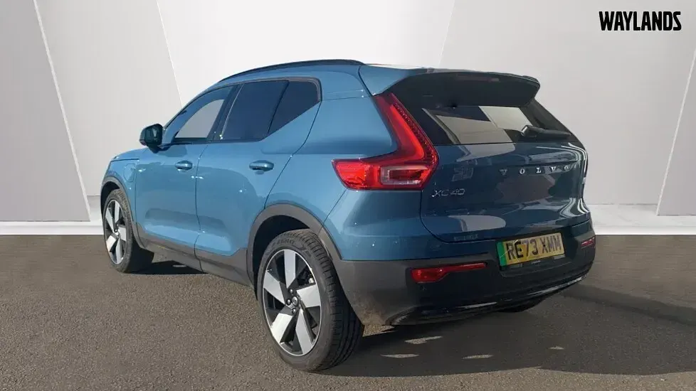 Used Volvo XC40 Ultimate 257 HP (189 kW) 2023 Blue SUV