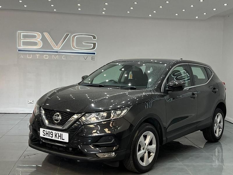 Black Used 2019 Nissan Qashqai Acenta Premium SUV | £8,994 (Good price) - Image 1/2