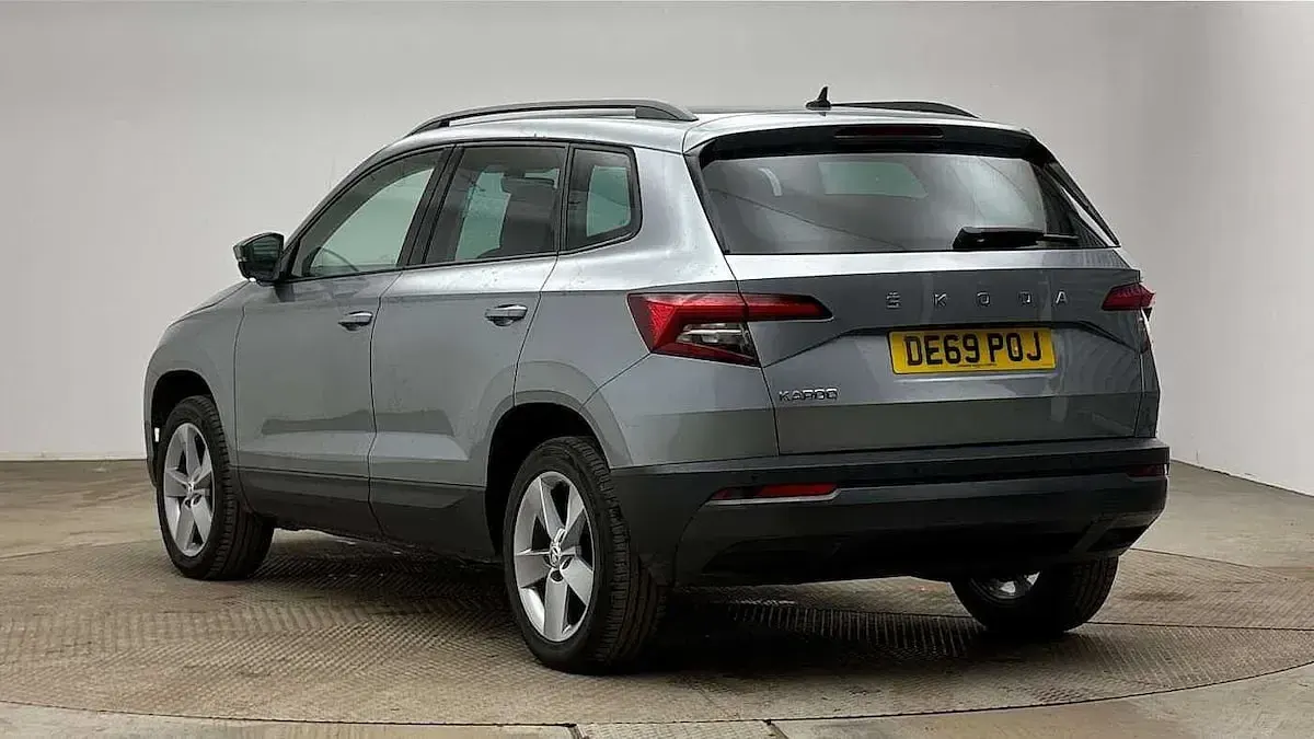 Used Skoda Karoq SE 115 HP (84 kW) 2019 Business grey metallic SUV