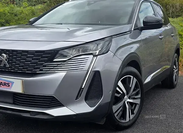 Used Peugeot 3008 Allure+ 129 HP (94 kW) 2023 Grey SUV