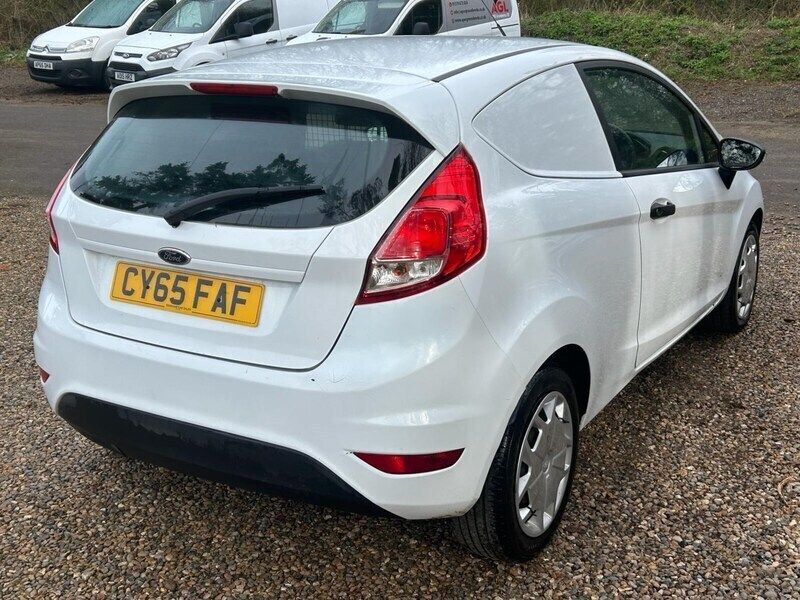 Usado Ford Fiesta 2016 Branco Citadino