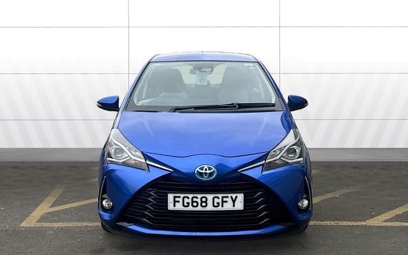 Used Toyota Yaris Hybrid 101 HP (74 kW) 2020 Hatchback