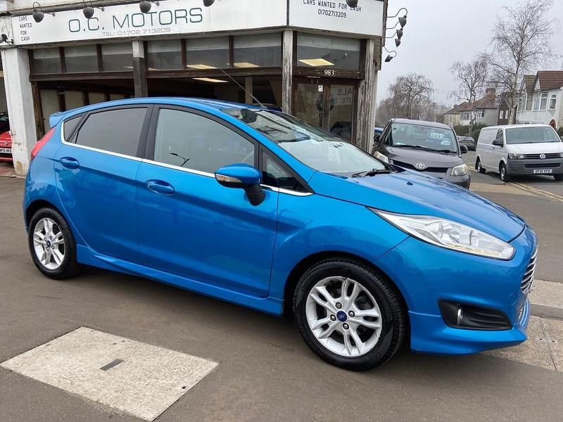 Used Ford Fiesta Zetec 2016 Blue Hatchback