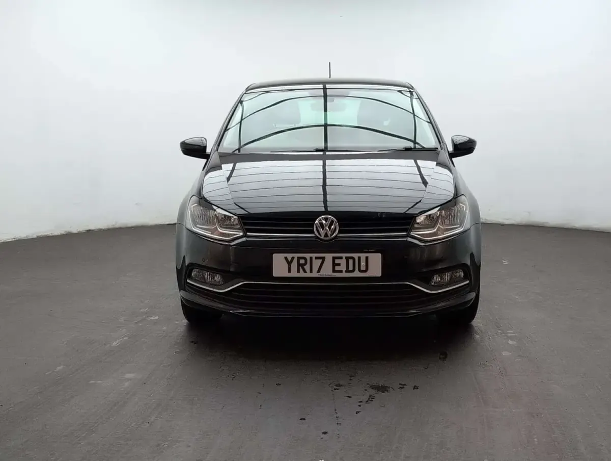 Used VW Polo Edition 90 HP (66 kW) 2017 Black Hatchback