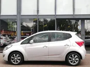 Used Hyundai ix20 SE 90 HP (66 kW) 2016 Silver Hatchback