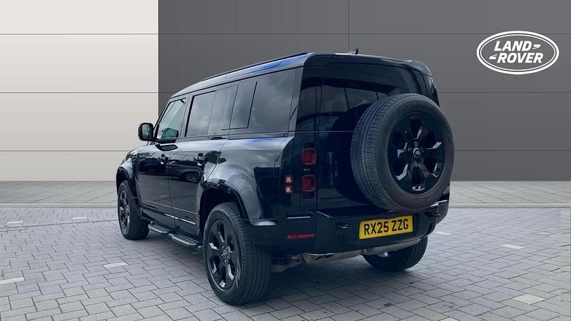 Used Land Rover Defender SE Dynamic 249 HP (183 kW) 2025 Black SUV