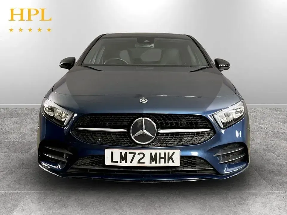 Used Mercedes A180 Executive 136 HP (100 kW) 2022 Blue Hatchback