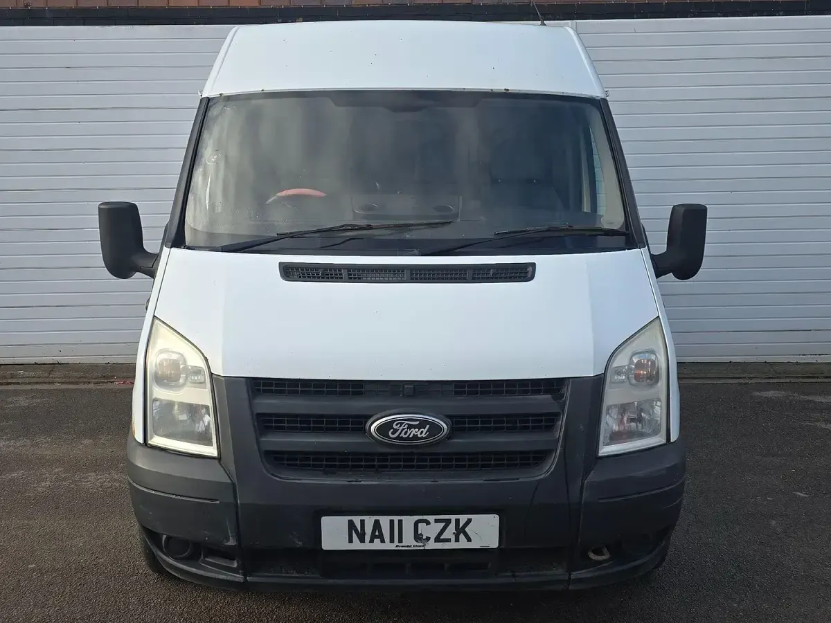 Used Ford Transit 85 HP (62 kW) 2011 White Van