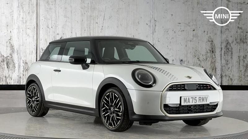 Used Mini Cooper S Hatch 201 HP (147 kW) 2025 White Hatchback