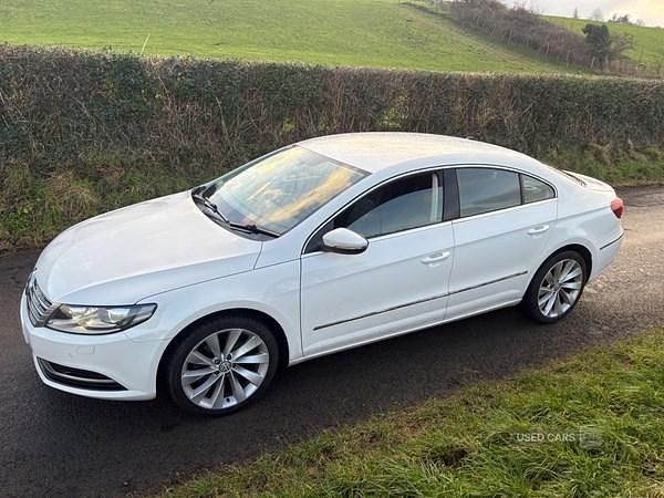 Used VW CC 2014 White Sedan