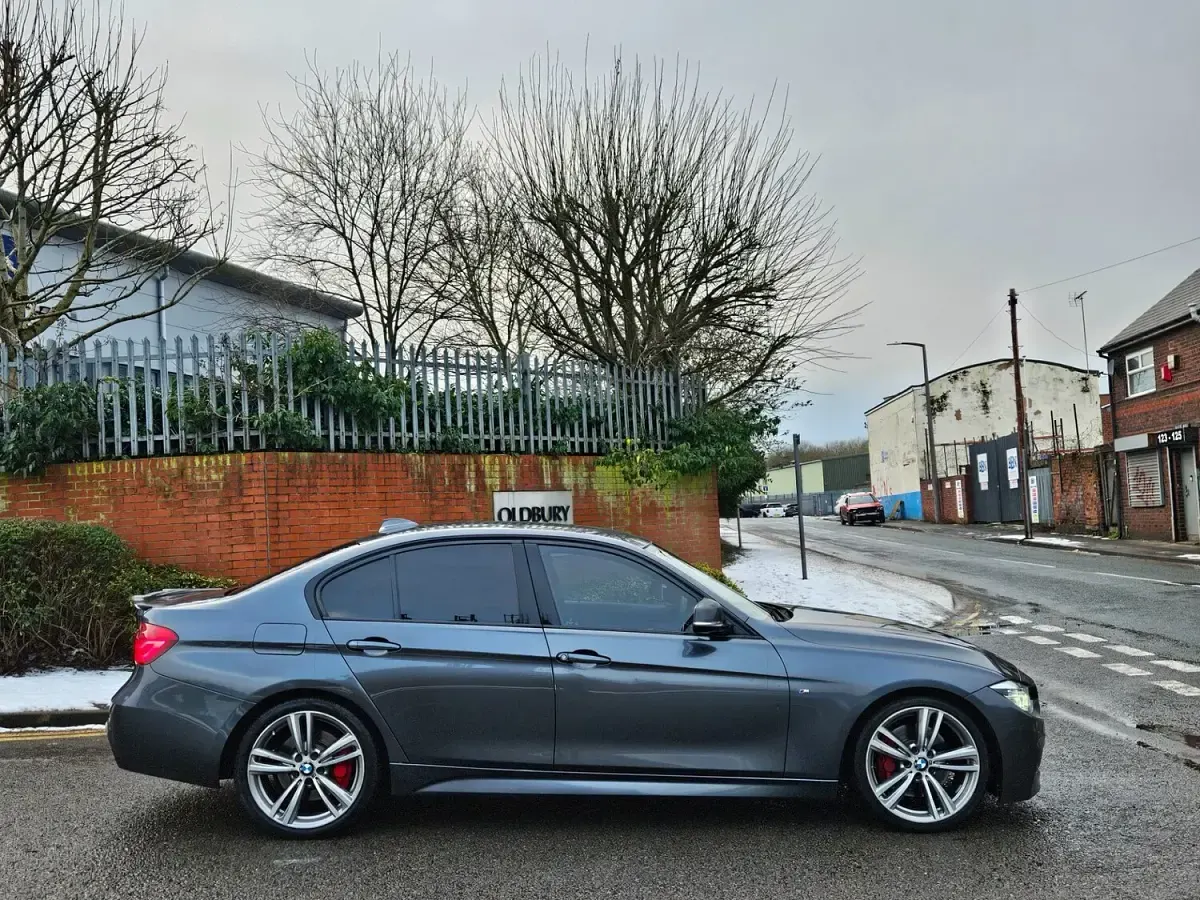 Begagnad BMW 335 M Sport 313 HK (230 kW) 2014 Grå Sedan