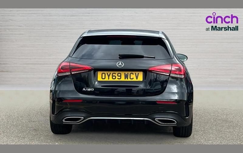 Used Mercedes A180 AMG Line Premium Plus 134 HP (98 kW) 2019 Black Hatchback