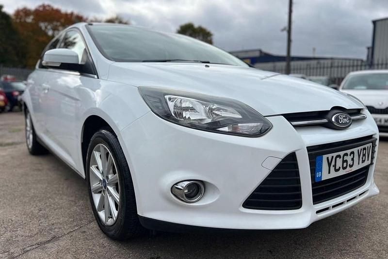 White Used 2013 Ford Focus Zetec Hatchback | £3,700 (Fair price) - Image 1/1