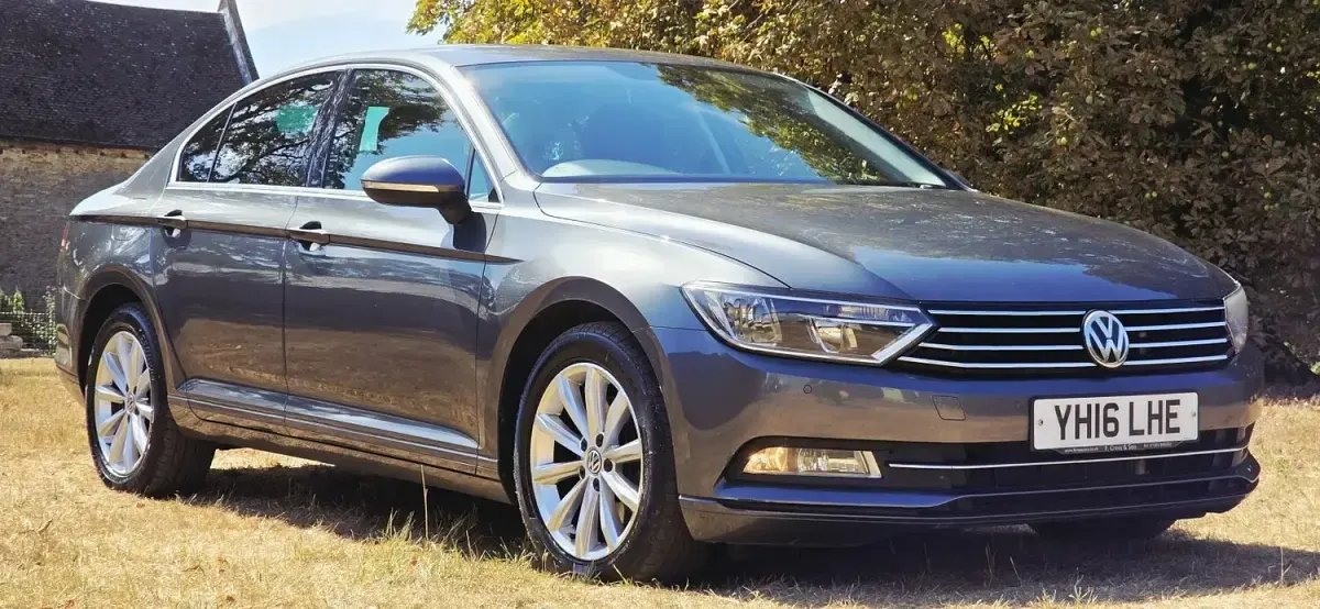 Used VW Passat Business 147 HP (108 kW) 2016 Grey Sedan