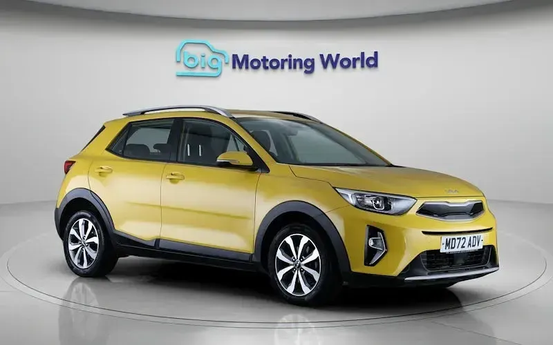Used Kia Stonic 101 HP (74 kW) 2023 Yellow SUV