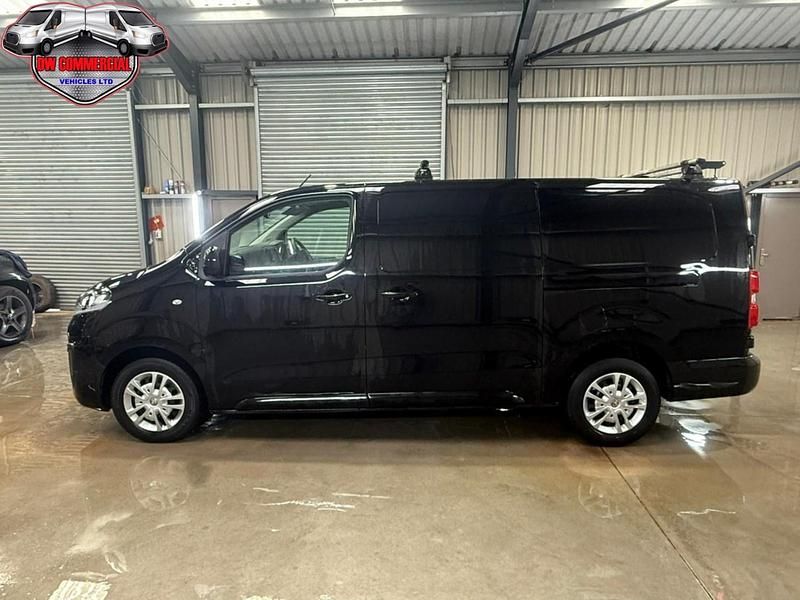 Gebraucht Vauxhall Vivaro 2022 Schwarz Van / Kleinbus