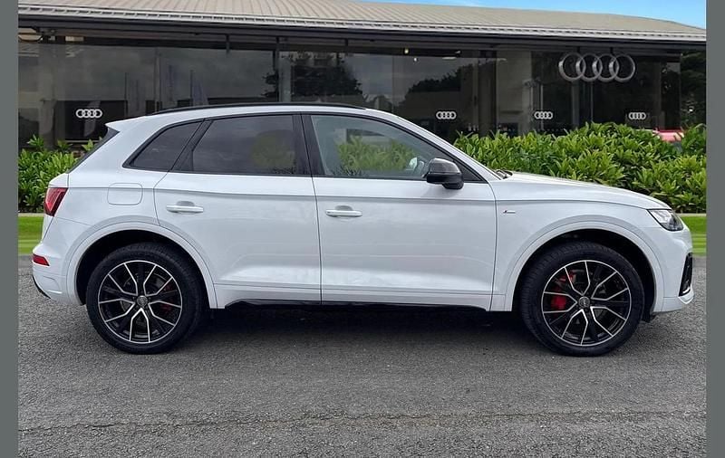 Used Audi Q5 Edition .1 204 HP (150 kW) 2022 White SUV