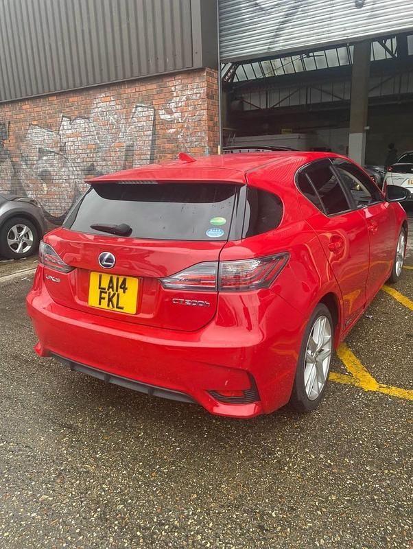 Used Lexus CT200h 2014 Red Hatchback