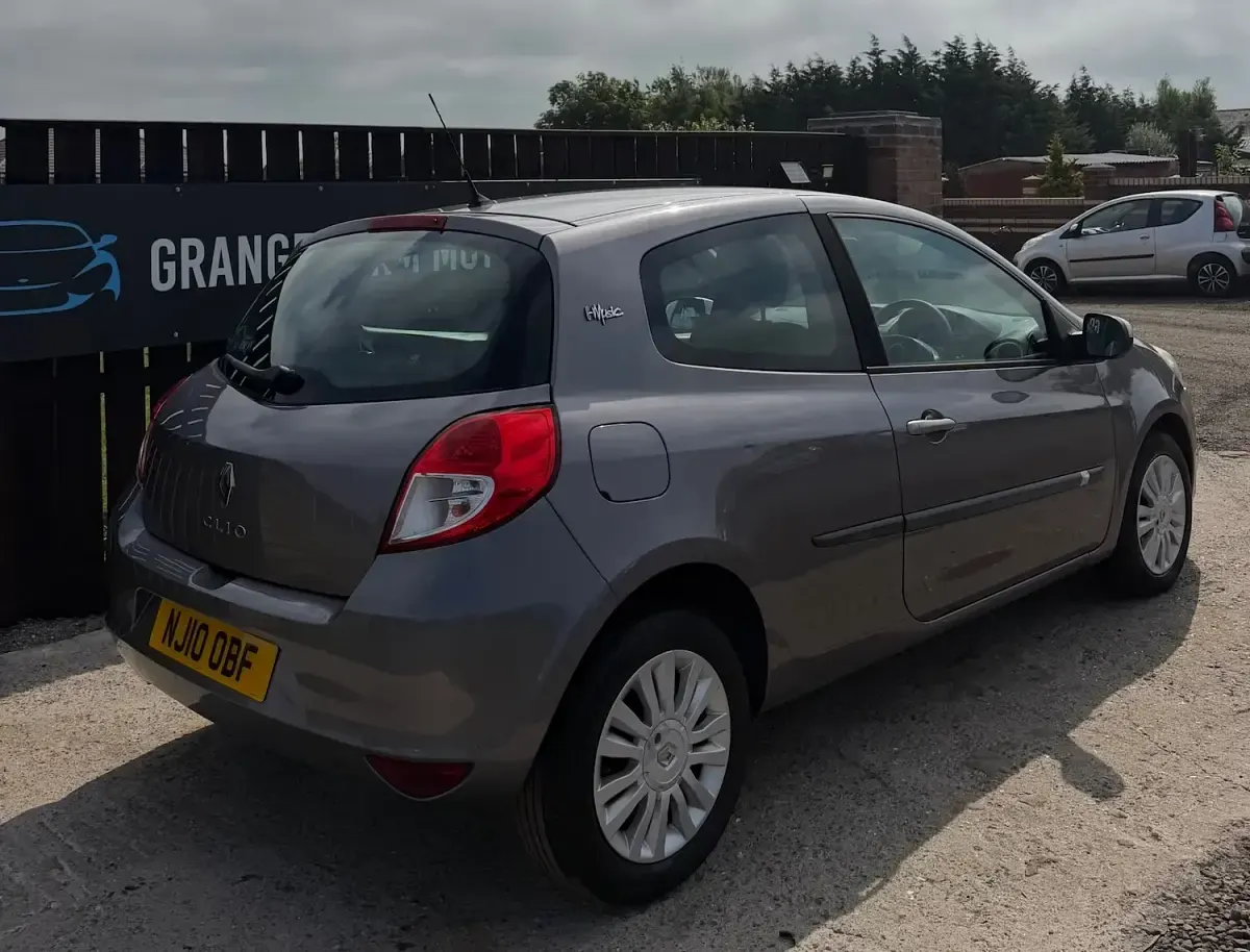 Used Renault Clio 2010 Grey Hatchback