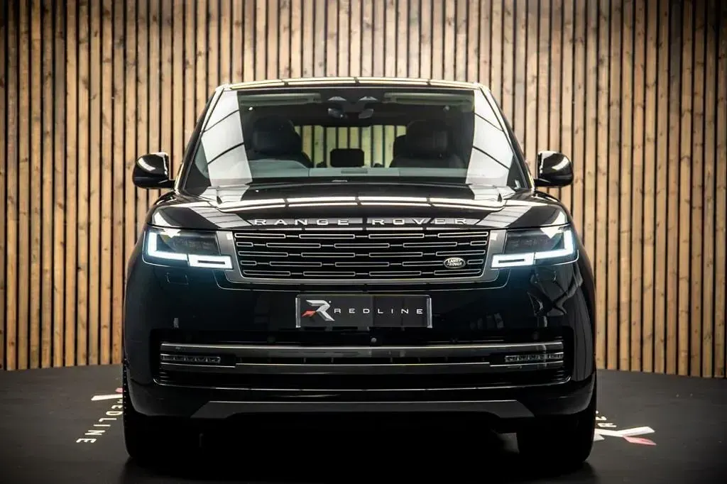Used Land Rover Range Rover SE 400 HP (294 kW) 2022 Black SUV