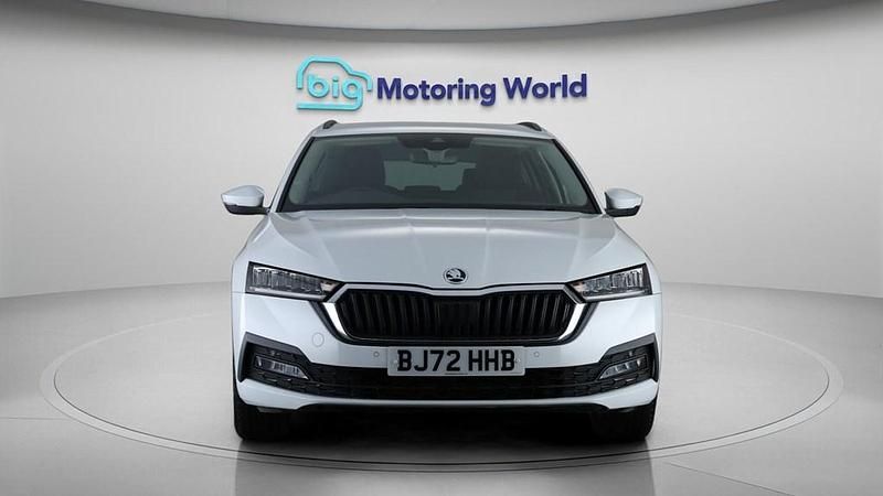 Used Skoda Octavia SE Technology 110 HP (80 kW) 2022 White Estate