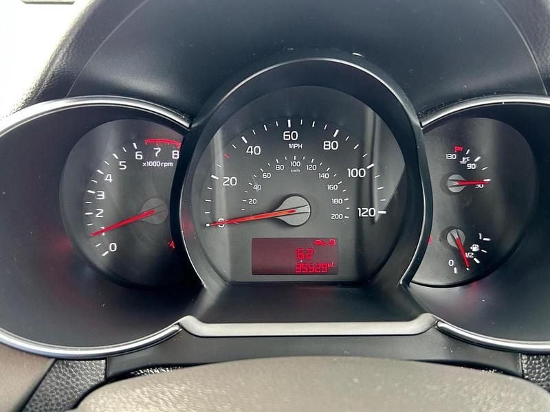 Used Kia Picanto 66 HP (48 kW) 2016 Silver Hatchback