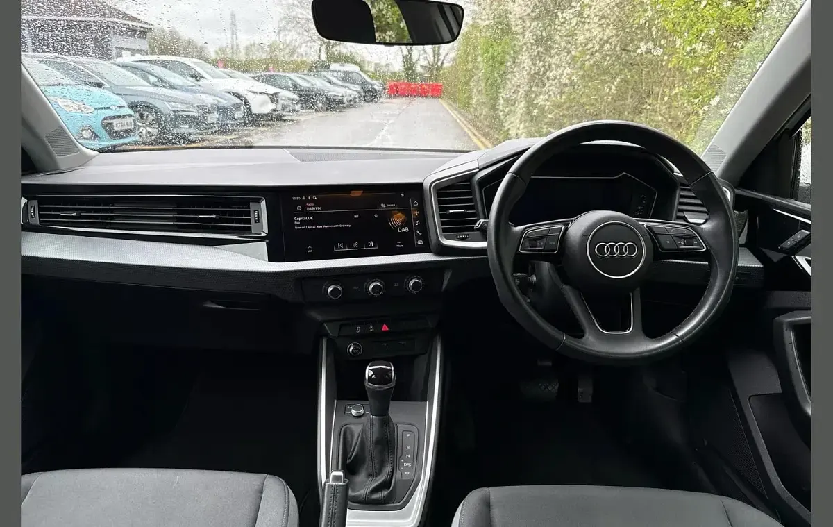 Used Audi A1 Sport 94 HP (69 kW) 2023 White SUV