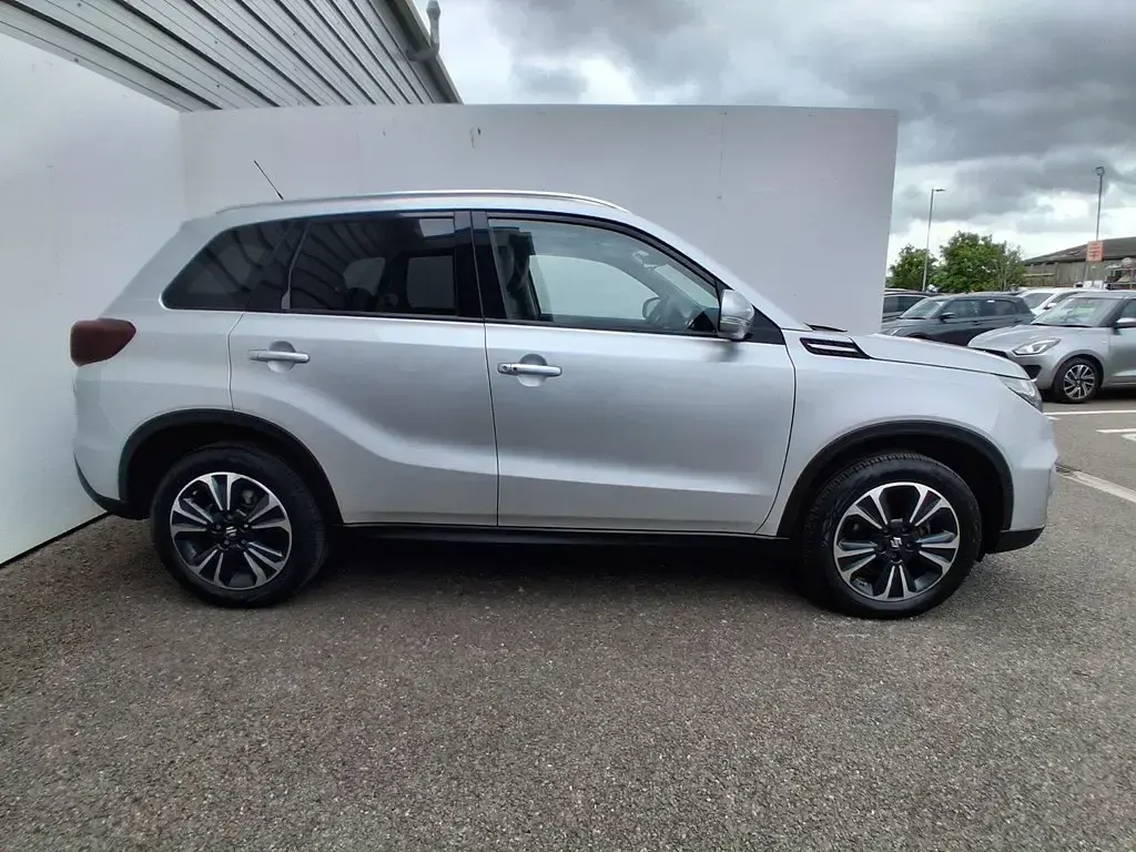 Used Suzuki Vitara SZ5 127 HP (93 kW) 2024 Silver SUV