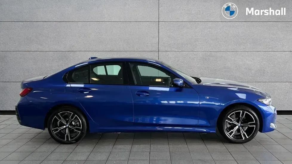 Used BMW 330e M Sport 292 HP (214 kW) 2025 Portimao blue