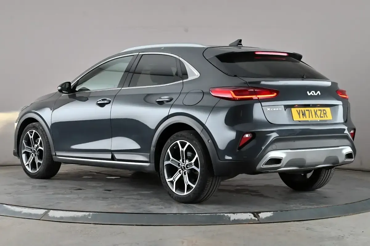 Used Kia XCeed 158 HP (116 kW) 2022 Grey SUV