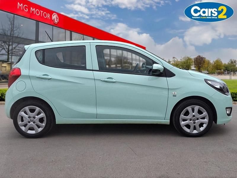 Used Vauxhall Viva 75 HP (55 kW) 2018 Green Hatchback