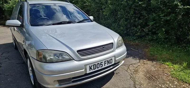 Used Vauxhall Astra Sportive 2005 Silver