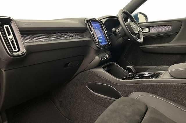 Used Volvo XC40 Ultra 161 HP (118 kW) 2025 SUV