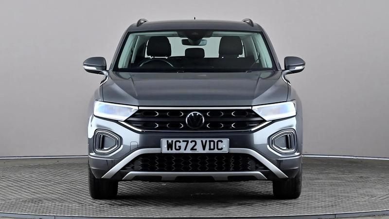 Used VW T-Roc Life 110 HP (80 kW) 2023 Grey SUV