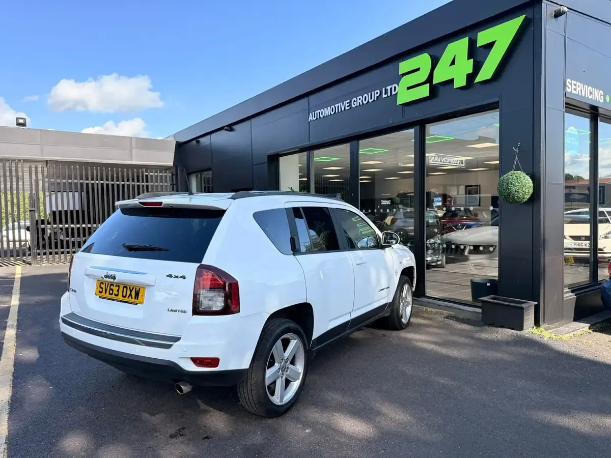 Used Jeep Compass Limited 163 HP (119 kW) 2014 White SUV