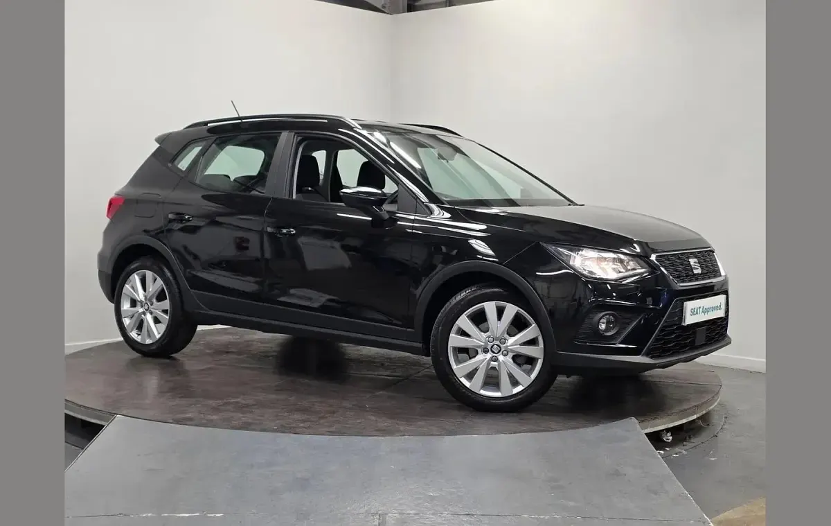 Begagnad Seat Arona SE Technology 108 HK (79 kW) 2021 Svart SUV
