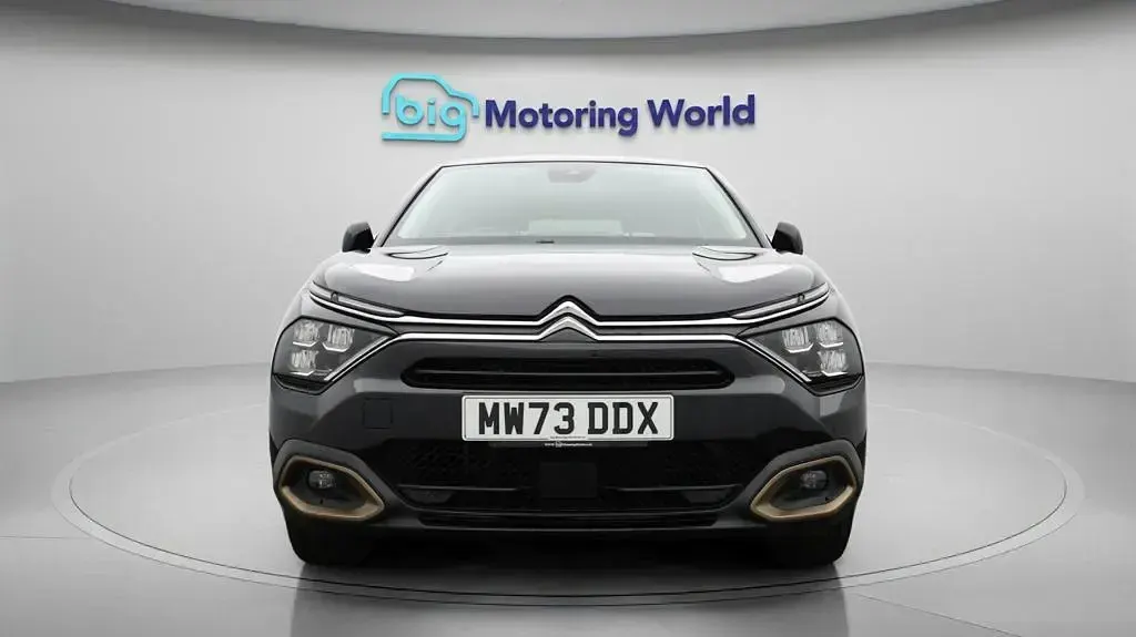 Used Citroën e-C4 100 kW (136 HP) 2023 Hatchback