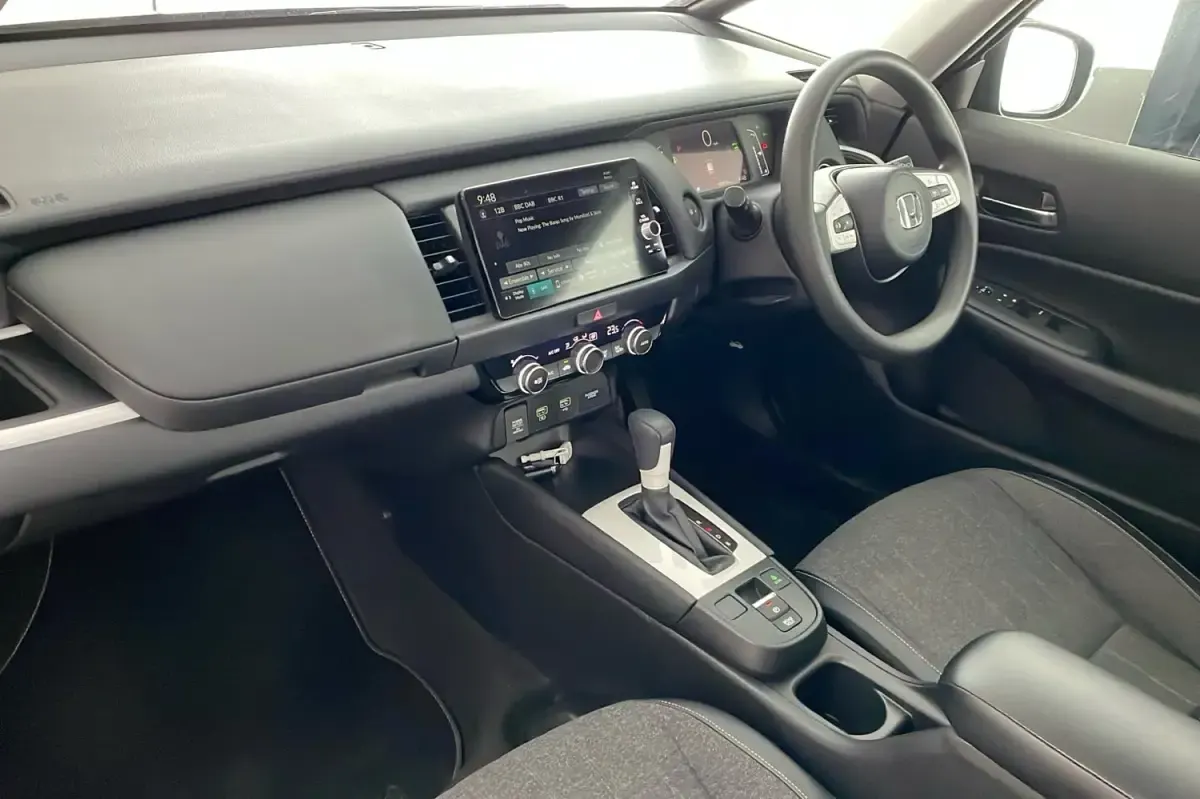 Usado Honda Jazz Hybrid 109 HP (80 kW) 2022 Preto Citadino