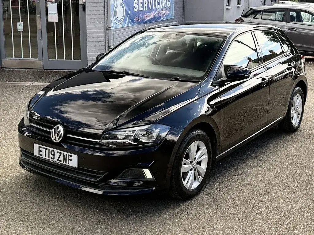 Used VW Polo SE 95 HP (69 kW) 2019 Black Hatchback