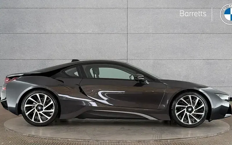 Used BMW i8 362 HP (266 kW) 2017 Coupe