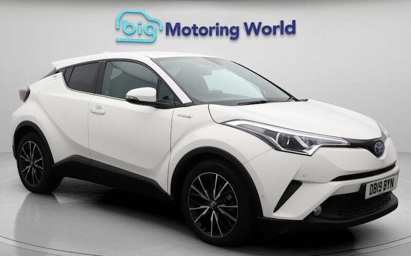 Used 2018 Toyota C-HR SUV | £17,900 (Fair price) - Image 1/4