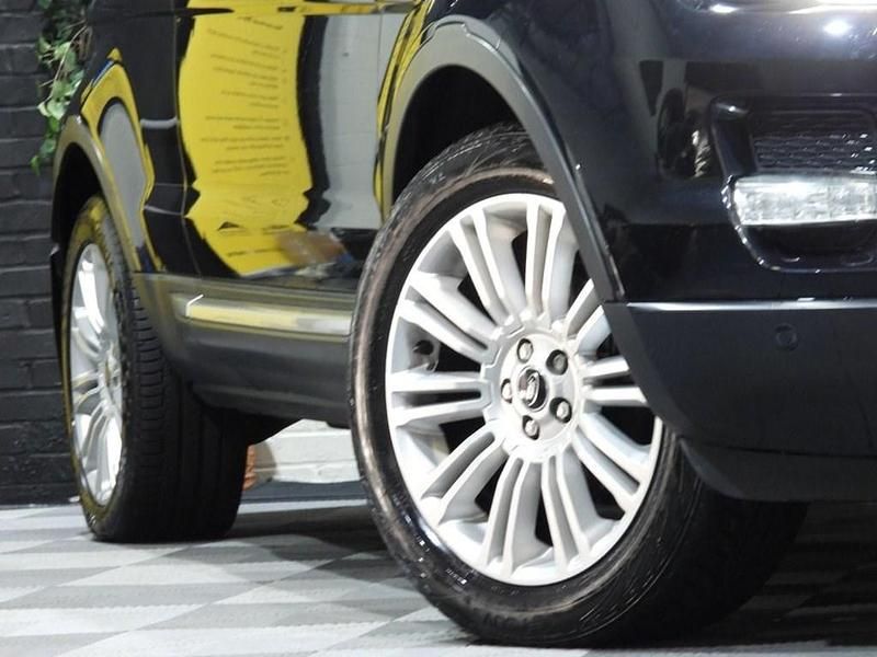 Begagnad Land Rover Range Rover evoque Prestige 190 HK (139 kW) 2011 Svart Sportkupé