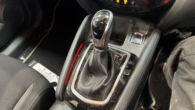 Image 4/4