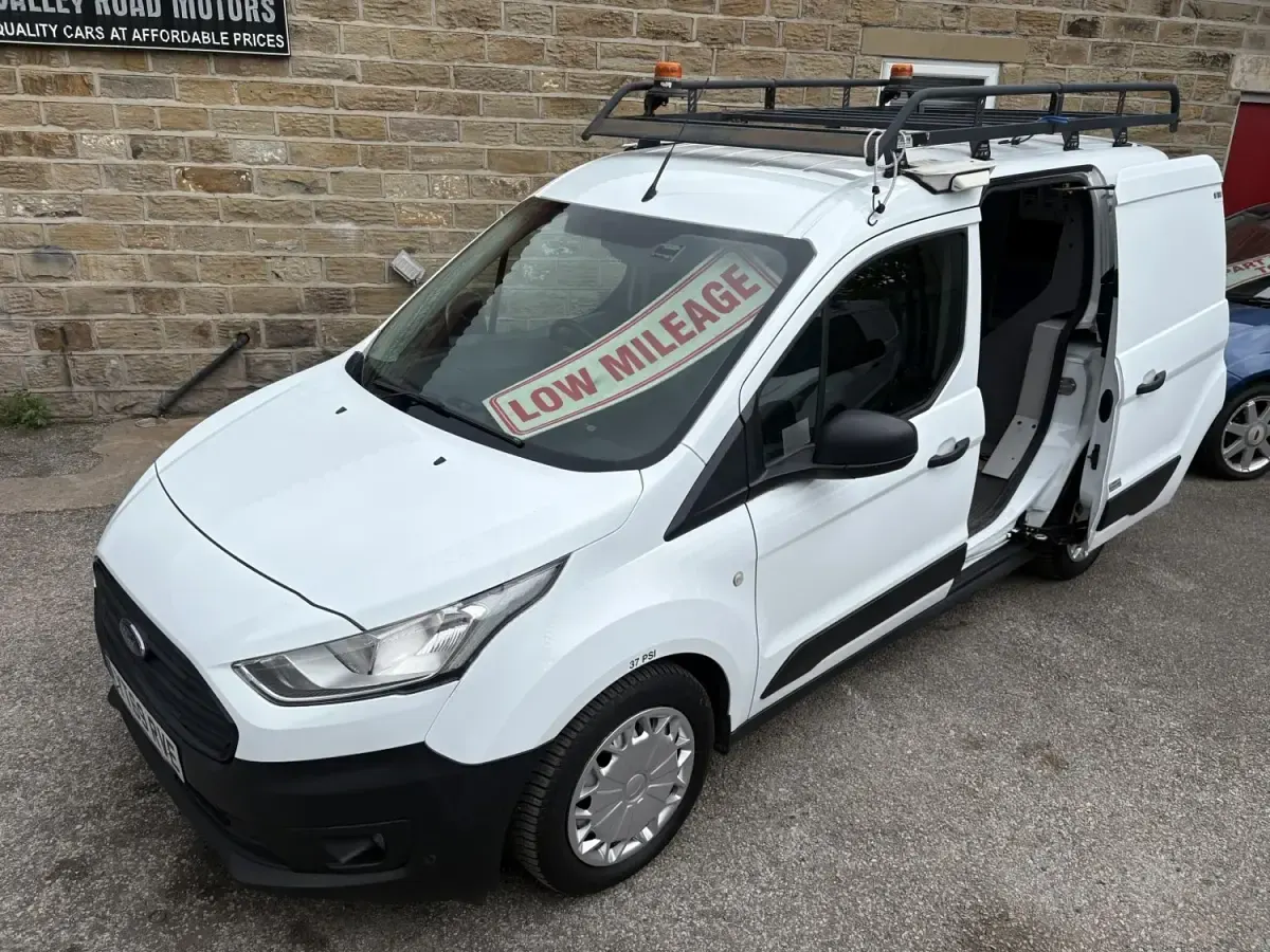 Gebraucht Ford Transit Connect 100 PS (73 kW) 2019 Weiß Van / Kleinbus