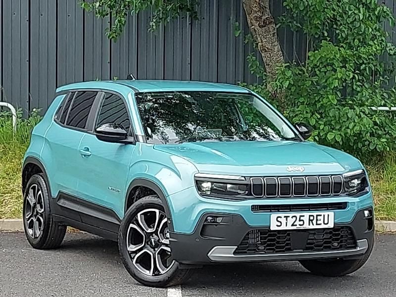 Solid ruby New 2025 Jeep Avenger Summit SUV | £22,498 (Fair price) - Image 1/4