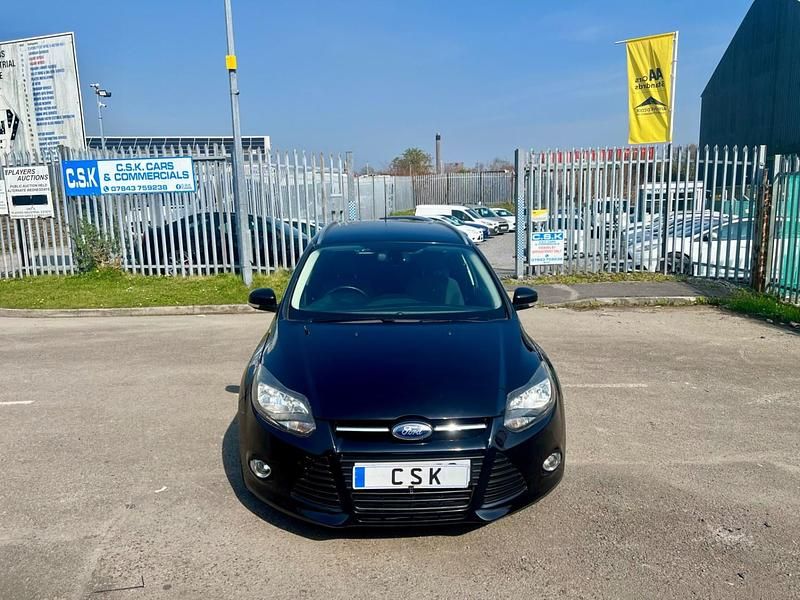 Used Ford Focus Titanium 115 HP (84 kW) 2014 Black Estate