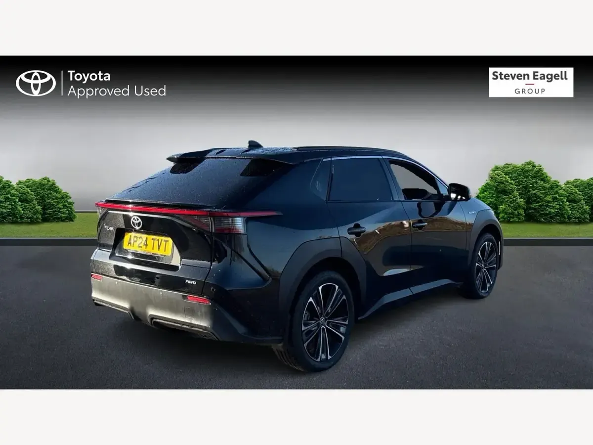Used Toyota bZ4X 160 kW (218 HP) 2024 Black SUV