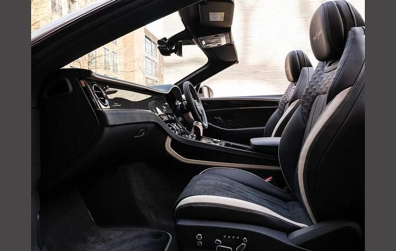 Used Bentley Flying Spur 635 HP (467 kW) 2020 Black Sedan